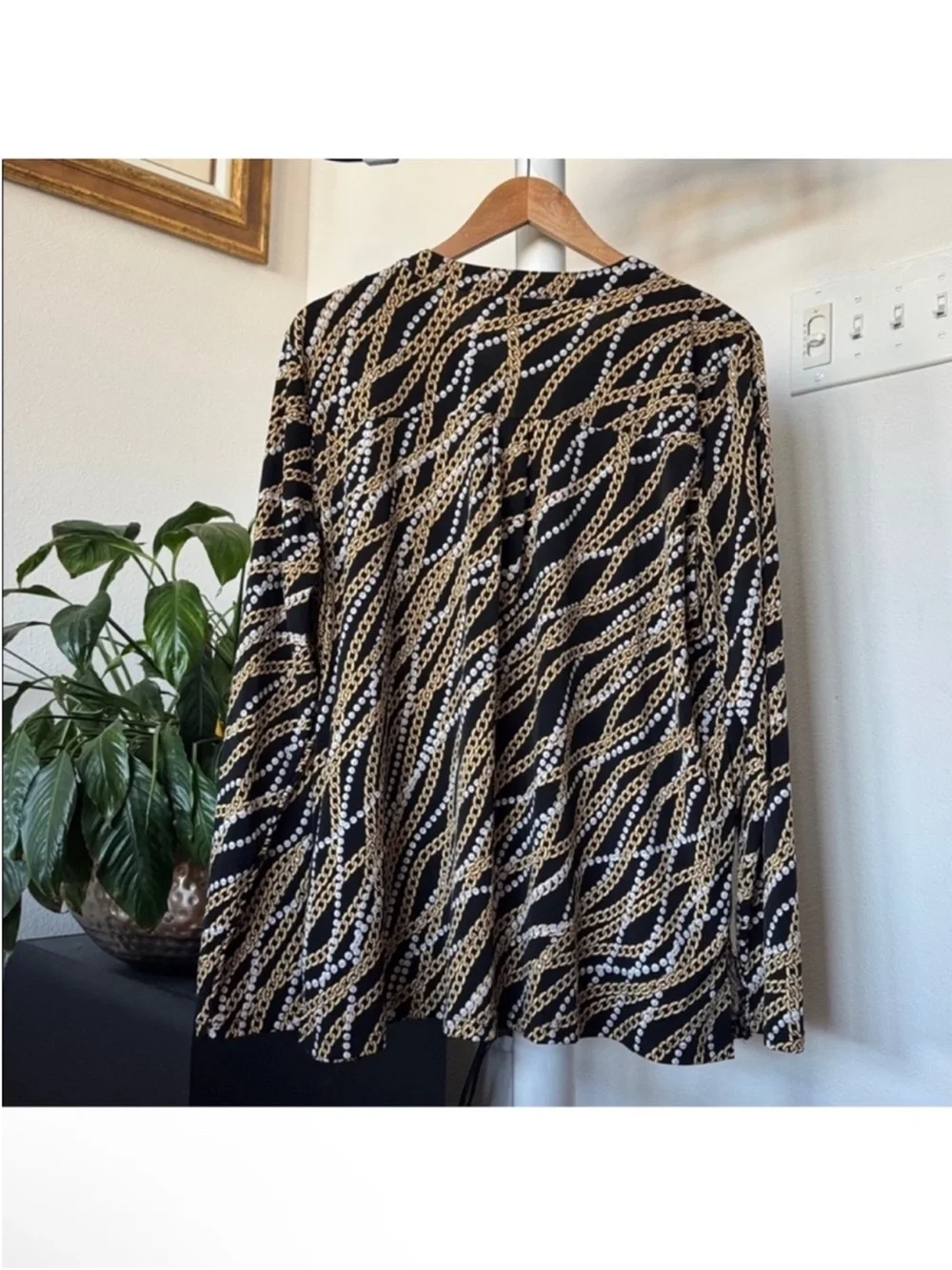 Michael Kors Top Blouse Sz XXL Zip Up Logo MK  Black Gold Chain Pearl Print